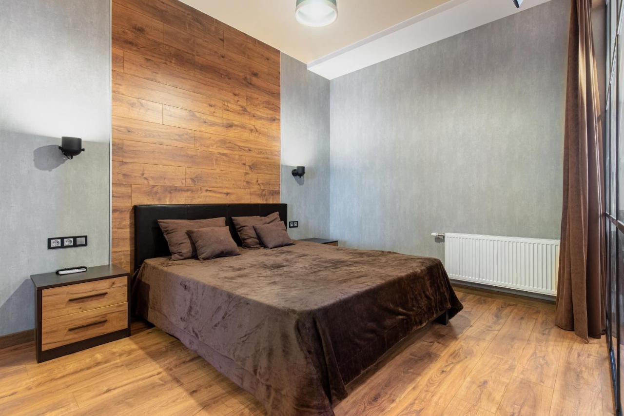 Sea Symphony Wood Style Apartment Odessa Buitenkant foto