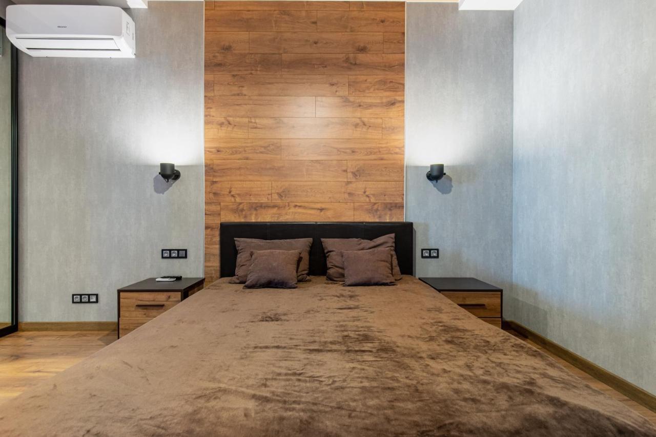 Sea Symphony Wood Style Apartment Odessa Buitenkant foto